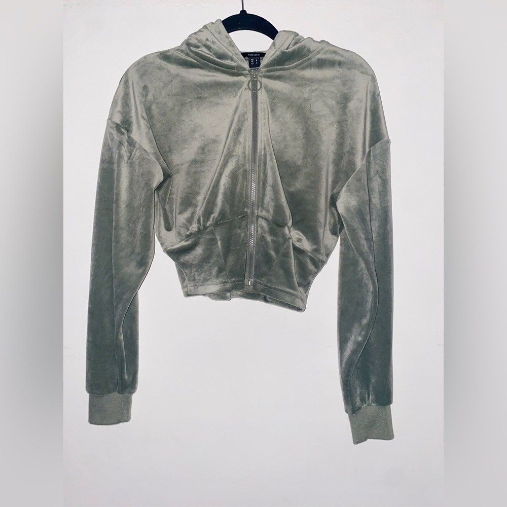 GREEN VELOUR TRACKSUIT